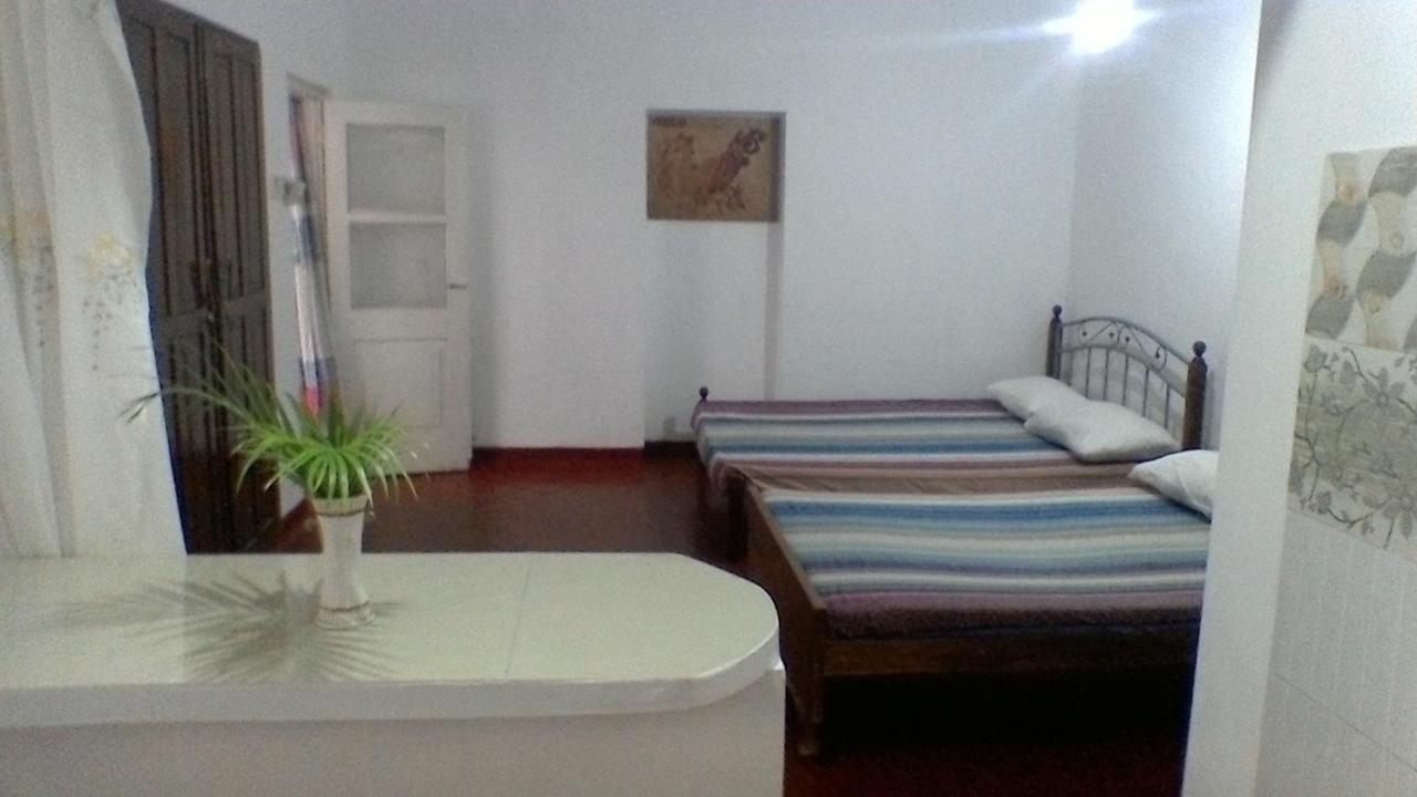 Aeroform Homestay Negombo Esterno foto