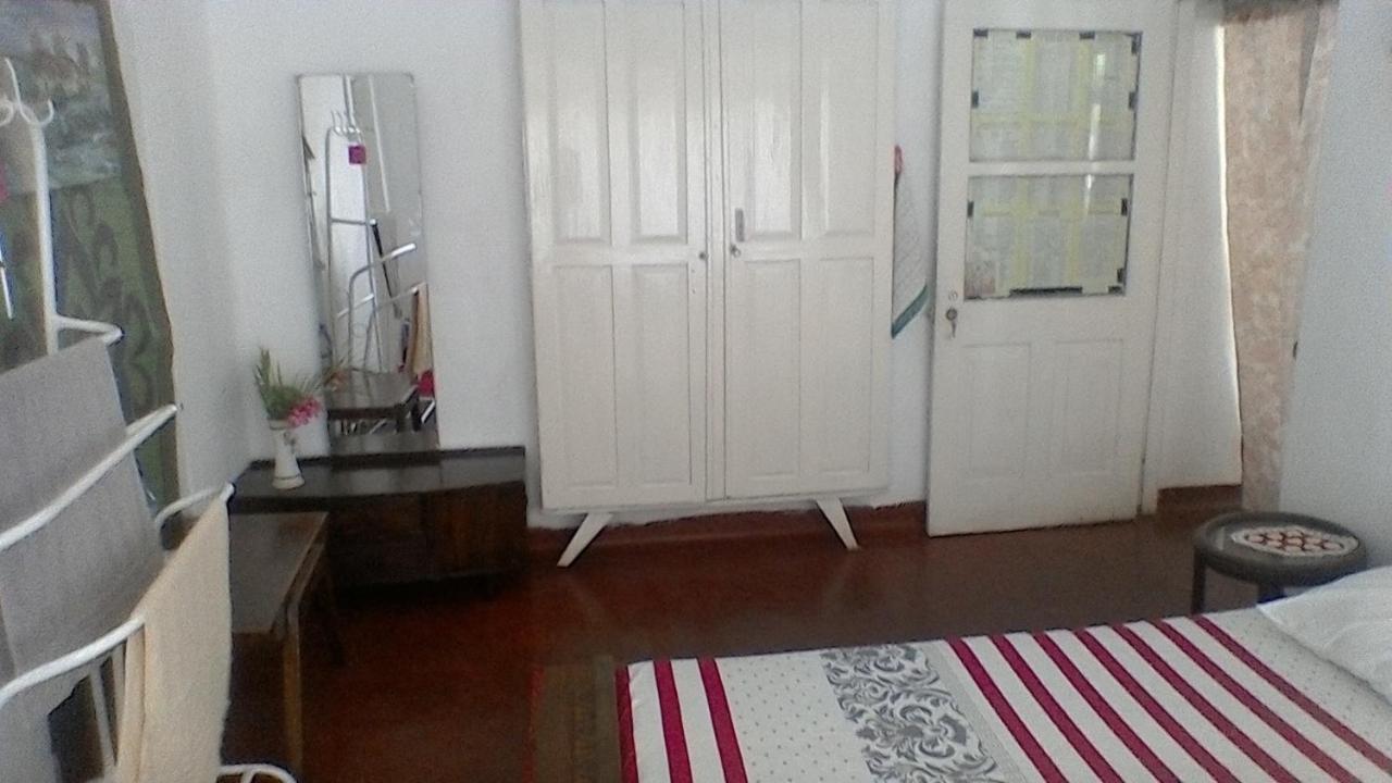 Aeroform Homestay Negombo Esterno foto