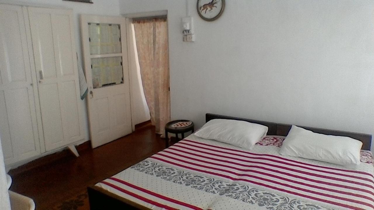 Aeroform Homestay Negombo Esterno foto